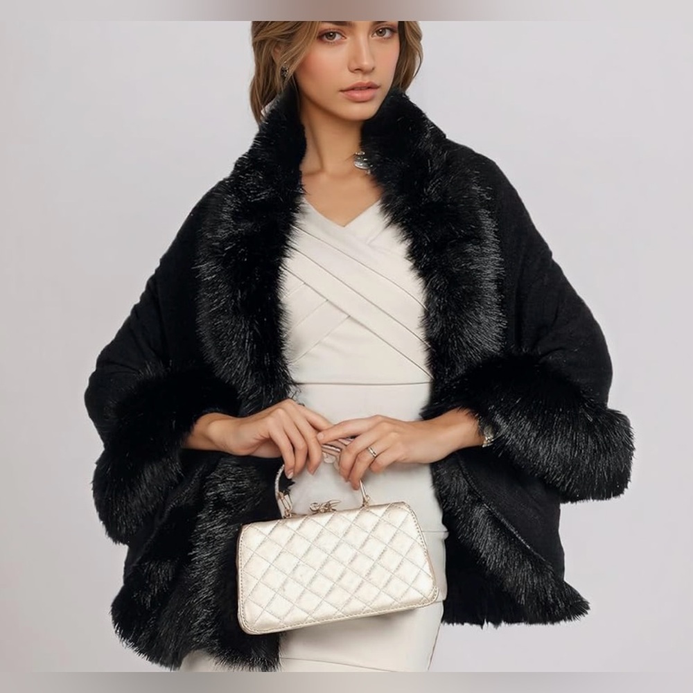 Black fur shwal